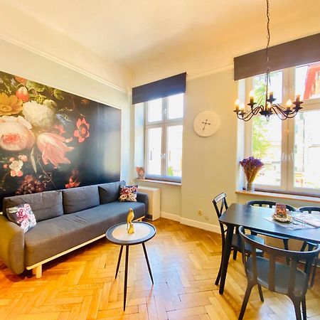 Faust Apartments In The Heart Of Kazimierz By Mint Apartment Краков Экстерьер фото